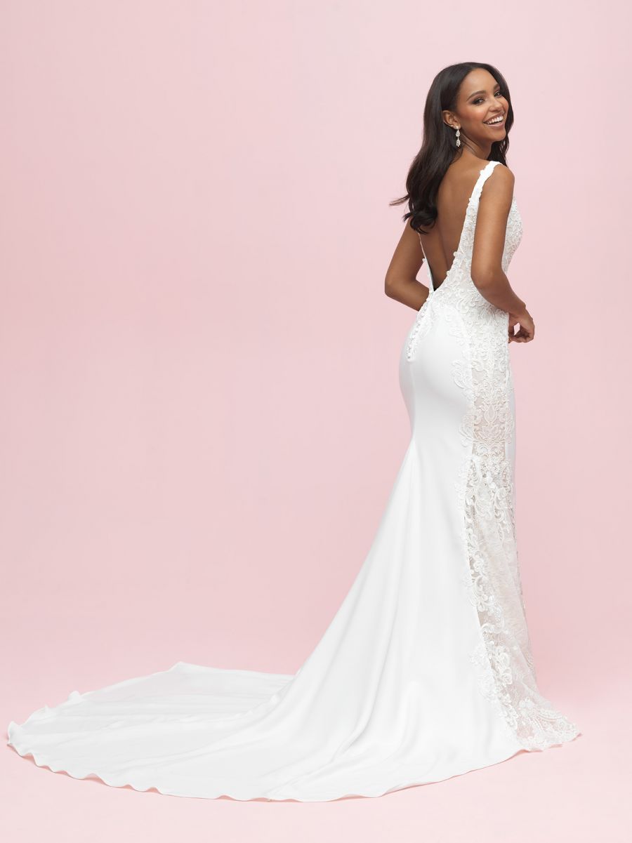 Estilo # 3210 by Allure Bridals