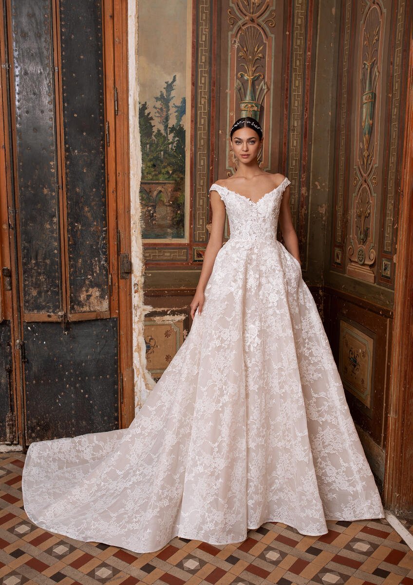 Thebe by Pronovias