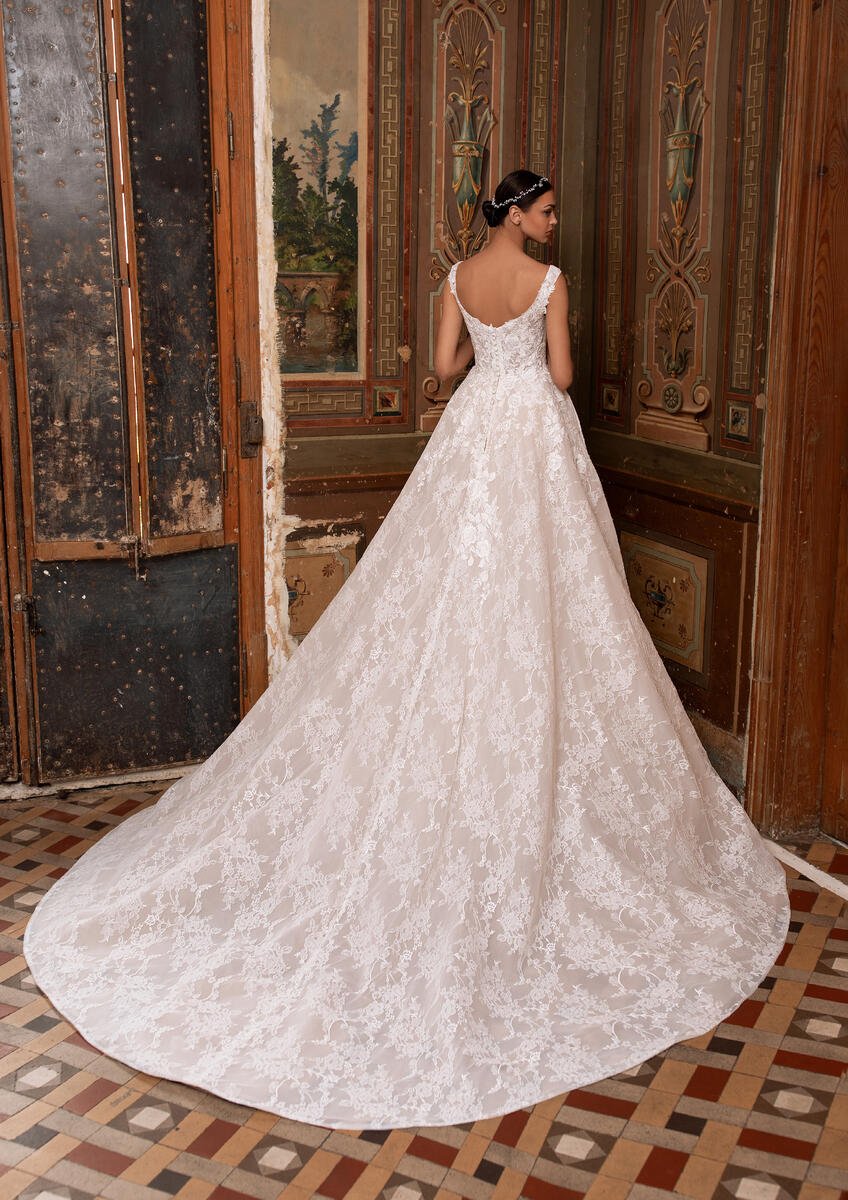 Thebe by Pronovias